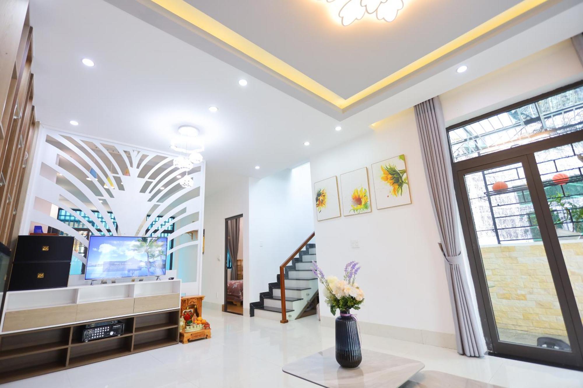 KenPi Homestay - NGUYÊN CĂN 4 phòng ngủ, đậu nhiều ô tô Hue Esterno foto